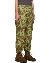 Pantalon chino camouflage olive Beams Plus
