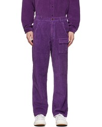 Pantalon chino en velours côtelé violet