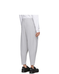 Pantalon chino gris Homme Plissé Issey Miyake