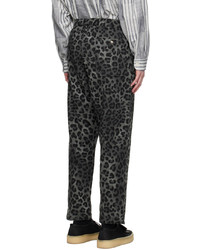 Pantalon chino imprimé léopard gris foncé AïE