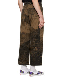 Pantalon chino imprimé marron Rassvet