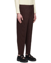 Pantalon chino marron foncé Homme Plissé Issey Miyake