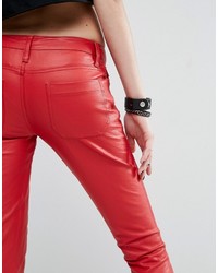 Pantalon slim en cuir rouge