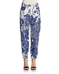 Pantalon style pyjama blanc et bleu