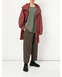 Parka rouge Kazuyuki Kumagai