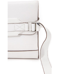 Pochette blanche DKNY