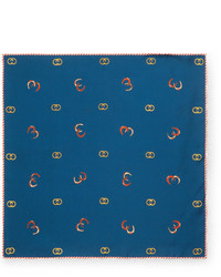 Pochette de costume en soie imprimée bleu marine Gucci