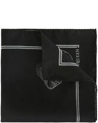 Pochette de costume en soie imprimée noire Alexander McQueen