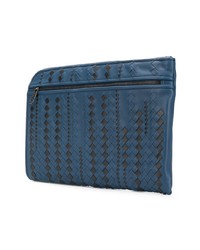 Pochette en cuir tressée bleue Bottega Veneta