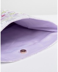 Pochette en velours brodée violet clair Asos