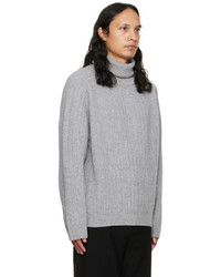 Pull à col roulé en laine en tricot gris Recto