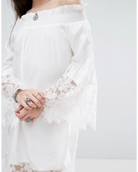 Robe à épaules dénudées en crochet blanc