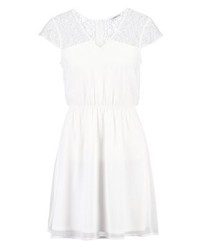 Robe blanche Only