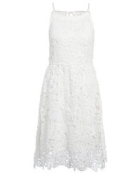 Robe blanche Only