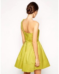 Robe chartreuse Asos