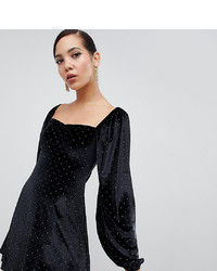 Robe de cocktail en velours à clous noire