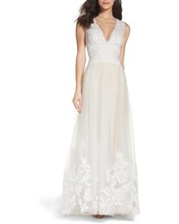 Robe de soirée de tulle blanche