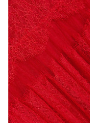 Robe de soirée en dentelle rouge Valentino