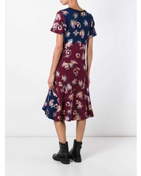 Robe décontractée à fleurs bleu marine Nicopanda