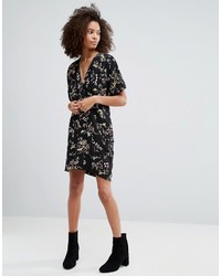 Robe décontractée à fleurs noire Liquorish