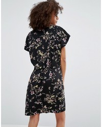 Robe décontractée à fleurs noire Liquorish