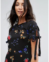 Robe décontractée à fleurs noire