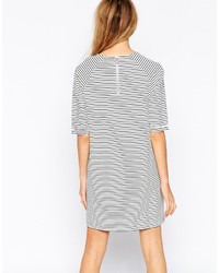 Robe décontractée à rayures horizontales blanche et noire Asos