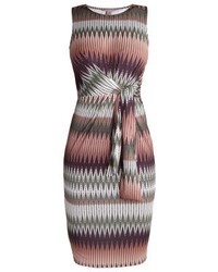 Robe décontractée imprimée multicolore Anna Field
