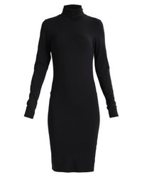 Robe décontractée noire Modström