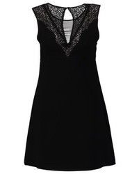 Robe droite noire BCBGeneration
