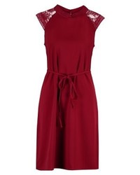 Robe droite rouge Object