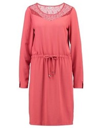 Robe droite rouge Object