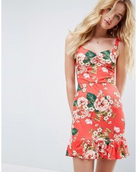 Robe en dentelle à fleurs rouge Asos