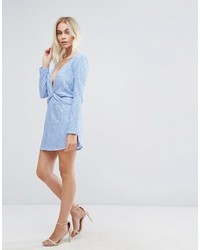 Robe en dentelle bleu clair PrettyLittleThing