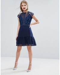 Robe en dentelle bleu marine Elise Ryan