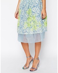 Robe en dentelle brodée bleu clair Asos