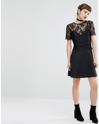 Robe en dentelle noire Miss Selfridge