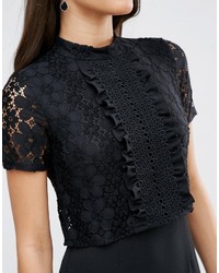 Robe en dentelle noire Asos