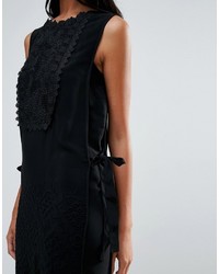 Robe en dentelle noire Warehouse