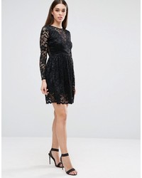 Robe en dentelle noire Club L