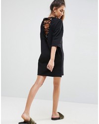 Robe en dentelle noire Asos