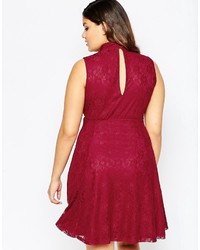 Robe en dentelle rouge Asos