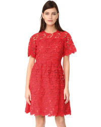 Robe en dentelle rouge Giambattista Valli