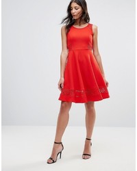 Robe en dentelle rouge Traffic People