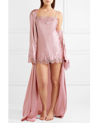 Robe en satin rose I.D. Sarrieri