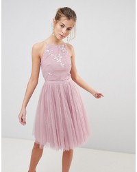 Robe évasée de tulle ornée rose