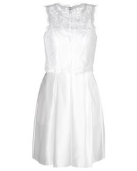 Robe évasée en dentelle blanche Laona