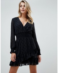 Robe évasée en velours à volants noire