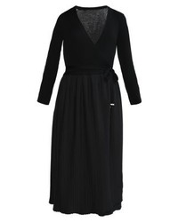Robe évasée noire Escada