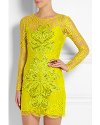 Robe fourreau en dentelle jaune Matthew Williamson